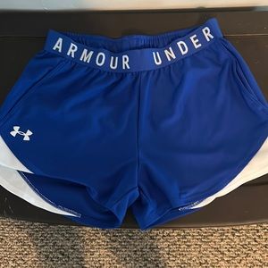 Women’s Under Armour Athletic Shorts Size Small